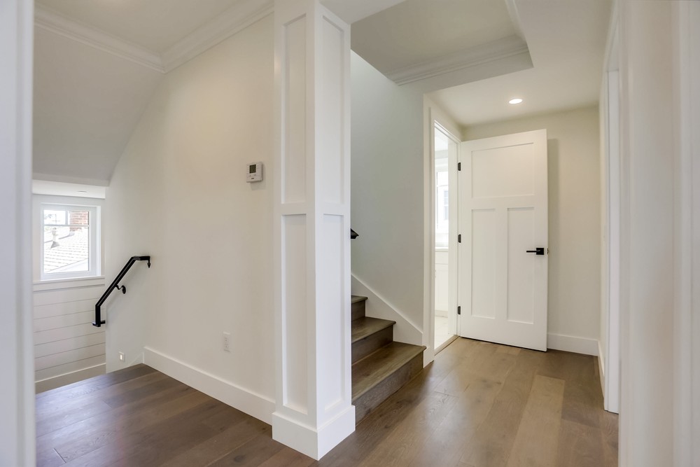Virtual tour photo 32 of 93 for 803 Law St