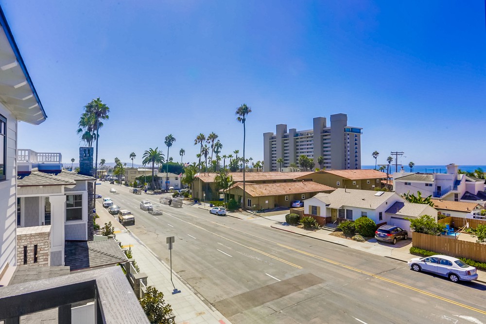 Virtual tour photo 46 of 93 for 803 Law St