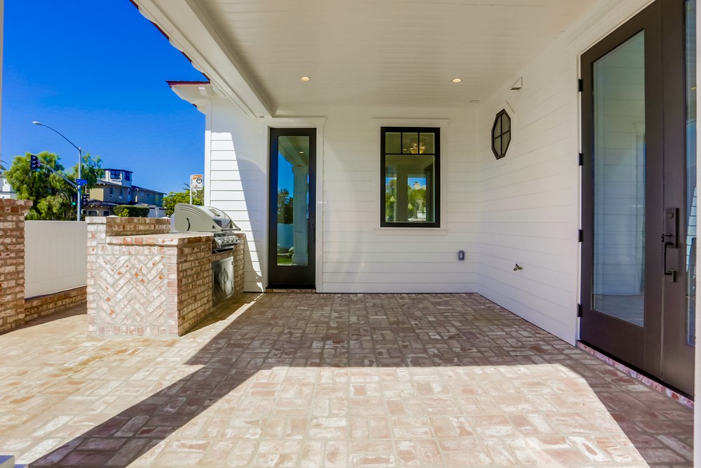 Virtual tour photo 67 of 93 for 803 Law St