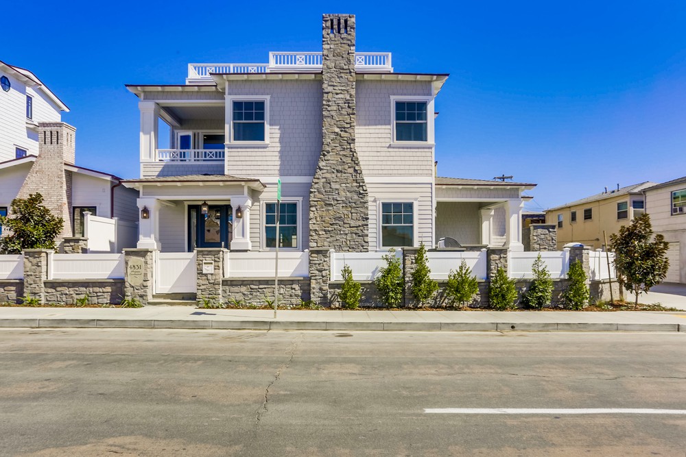 Virtual tour photo 75 of 93 for 803 Law St