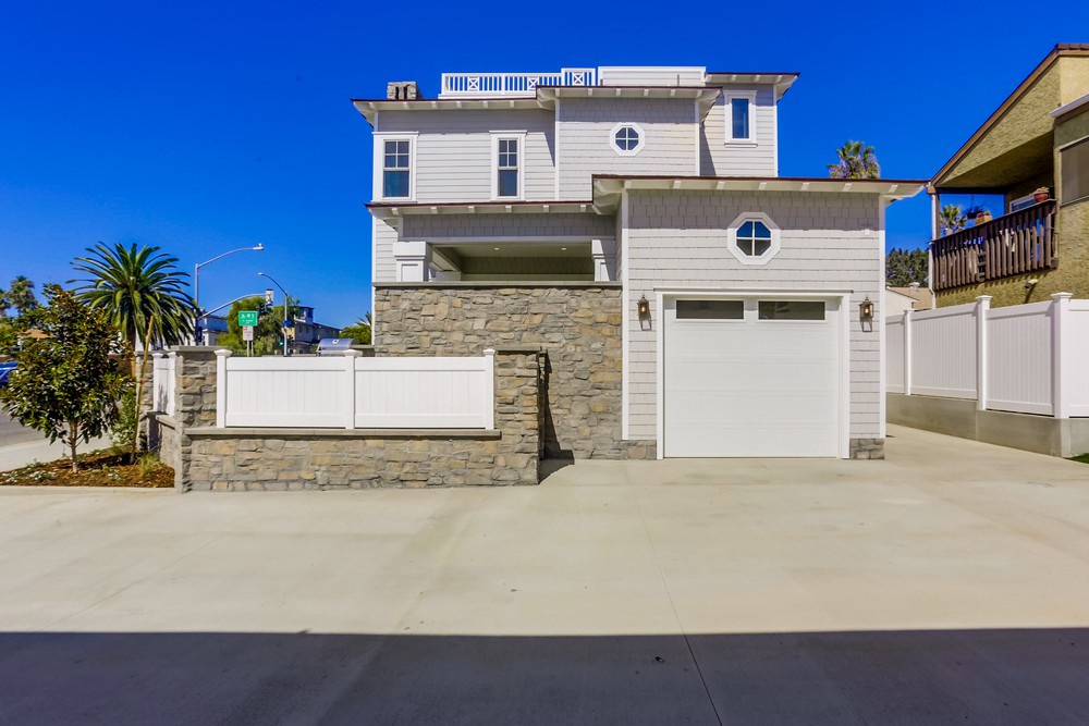 Virtual tour photo 78 of 93 for 803 Law St