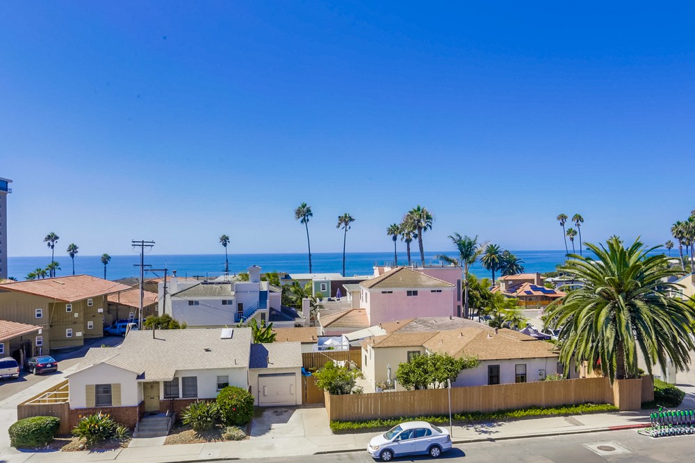 Virtual tour photo 81 of 93 for 803 Law St