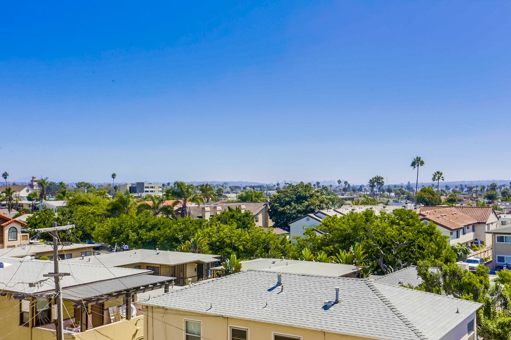 Virtual tour photo 85 of 93 for 803 Law St