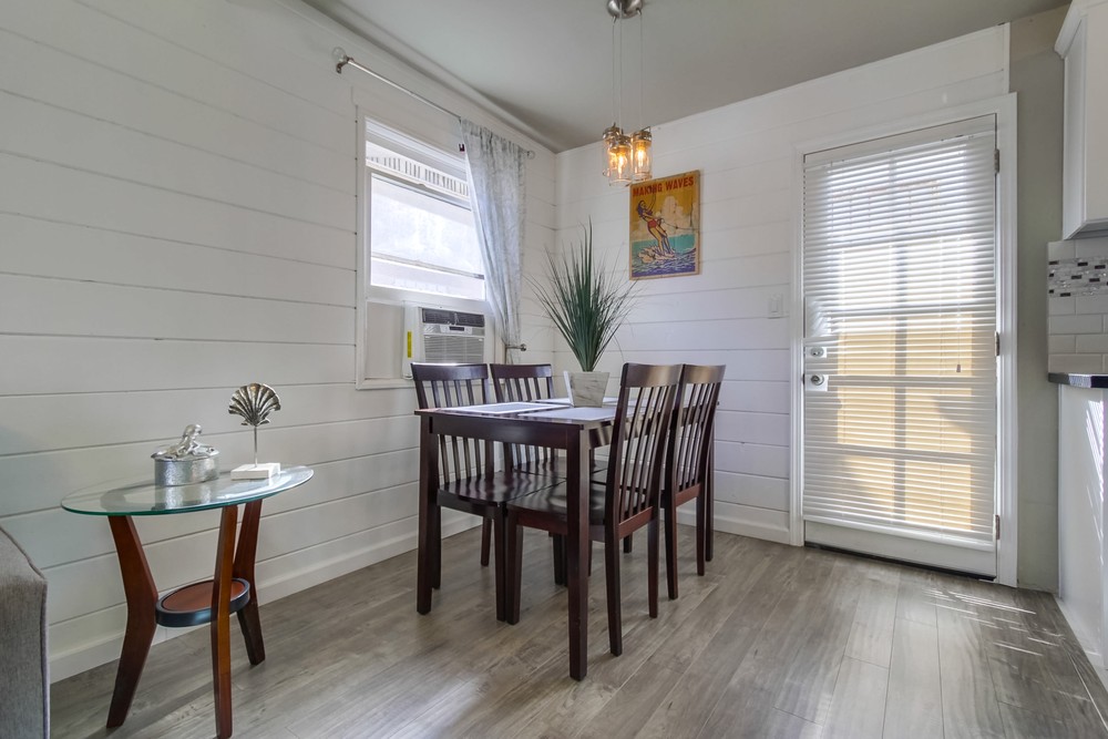 Virtual tour photo 9 of 25 for 803 Lido Ct