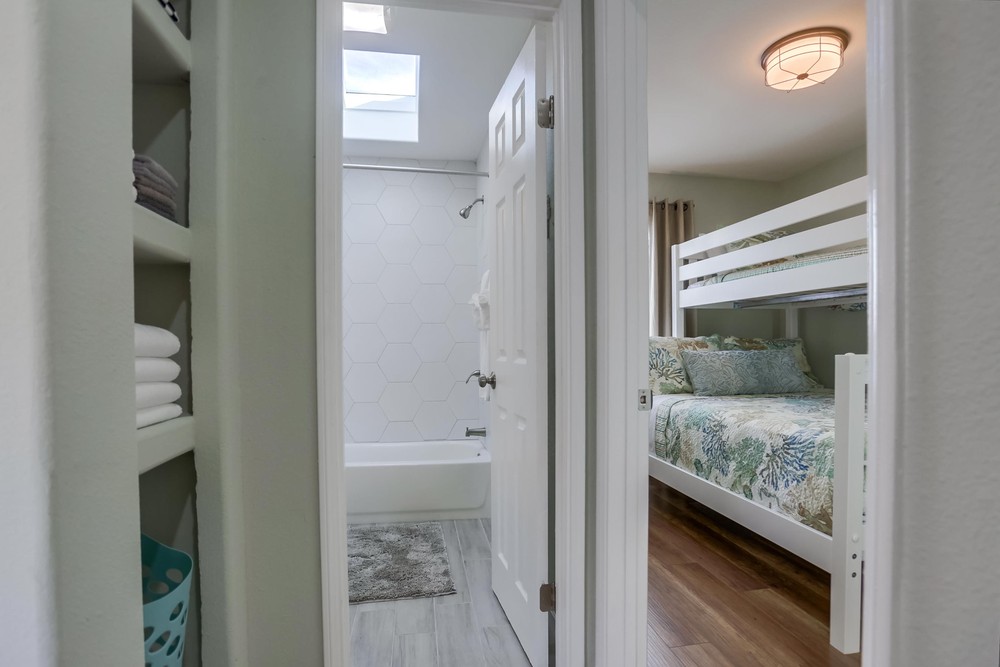 Virtual tour photo 37 of 56 for 803 San Luis Obispo Pl