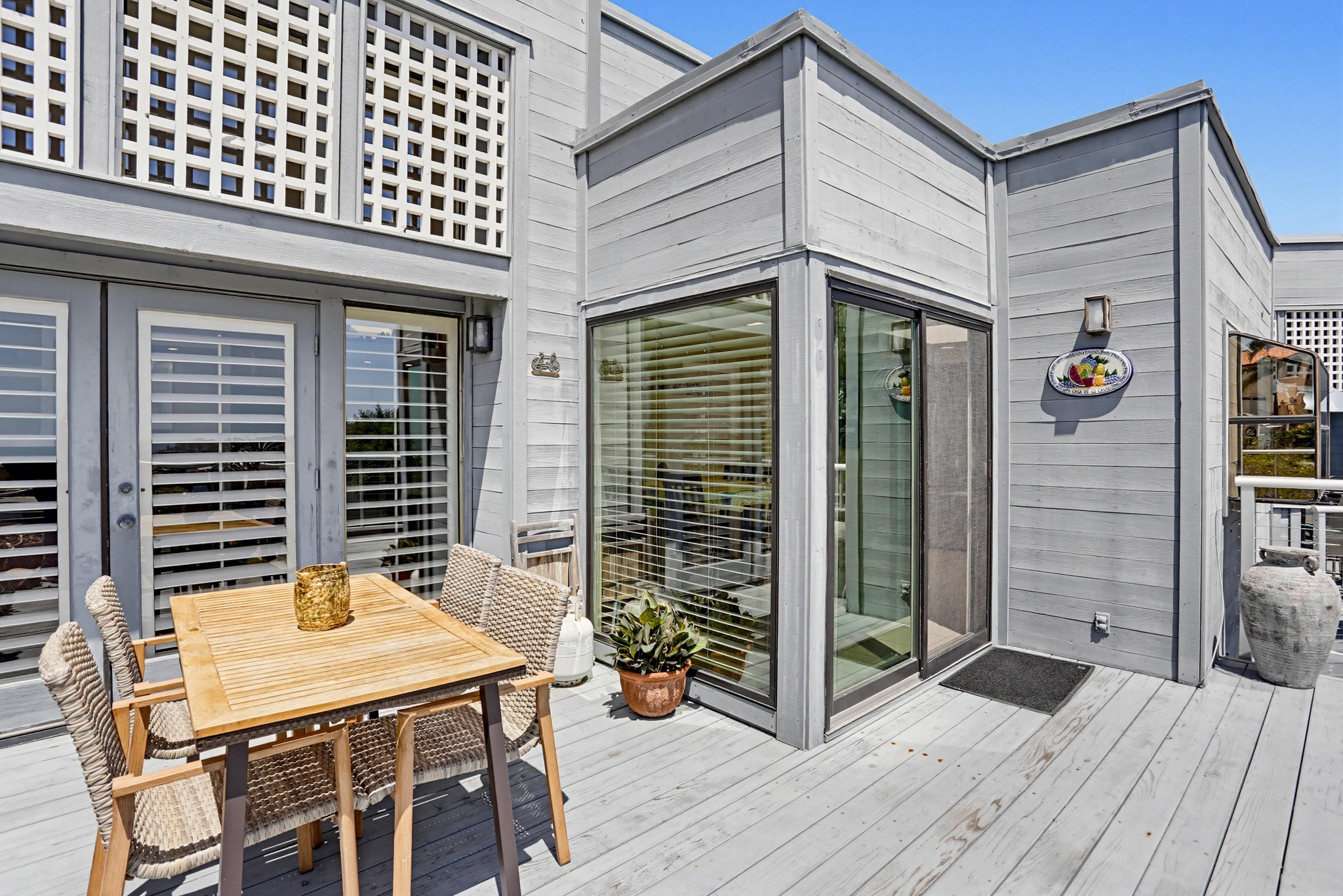 Virtual tour photo 23 of 49 for 803 Spindrift Dr