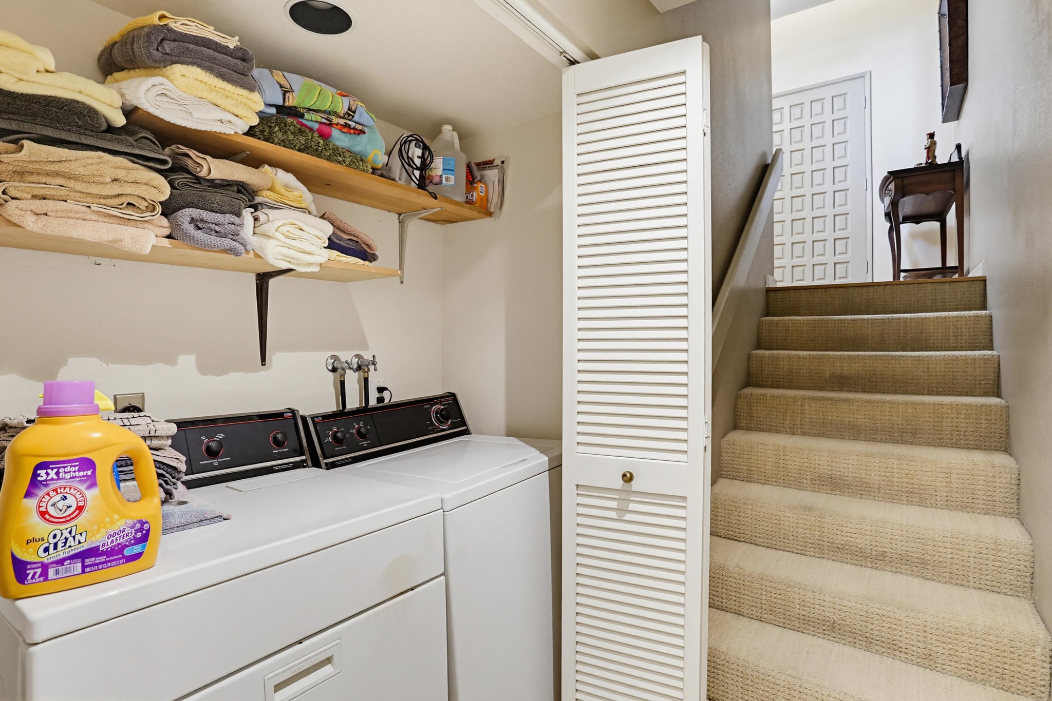 Virtual tour photo 32 of 49 for 803 Spindrift Dr