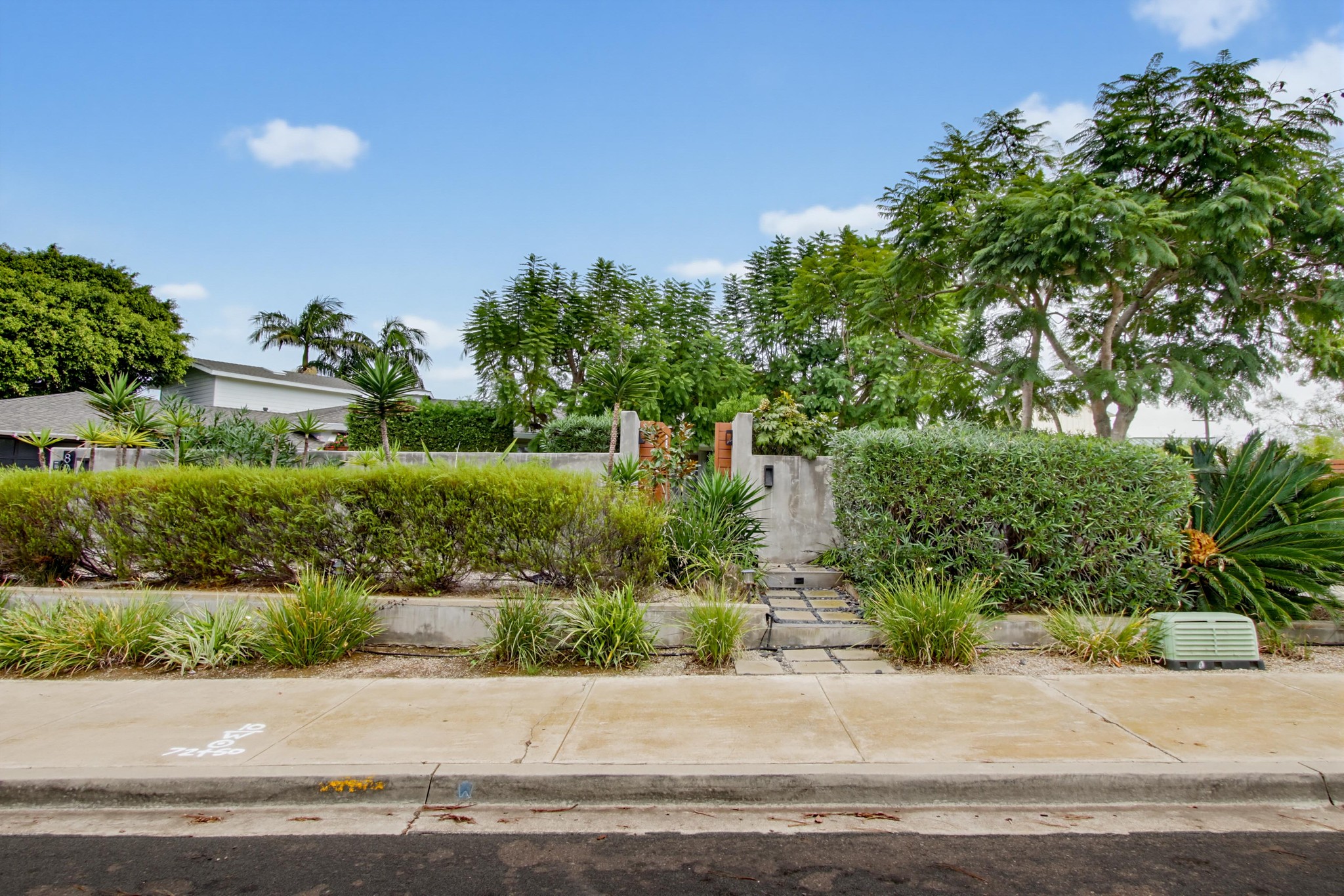 Virtual tour photo 1 of 129 for 8031 La Jolla Scenic Dr N