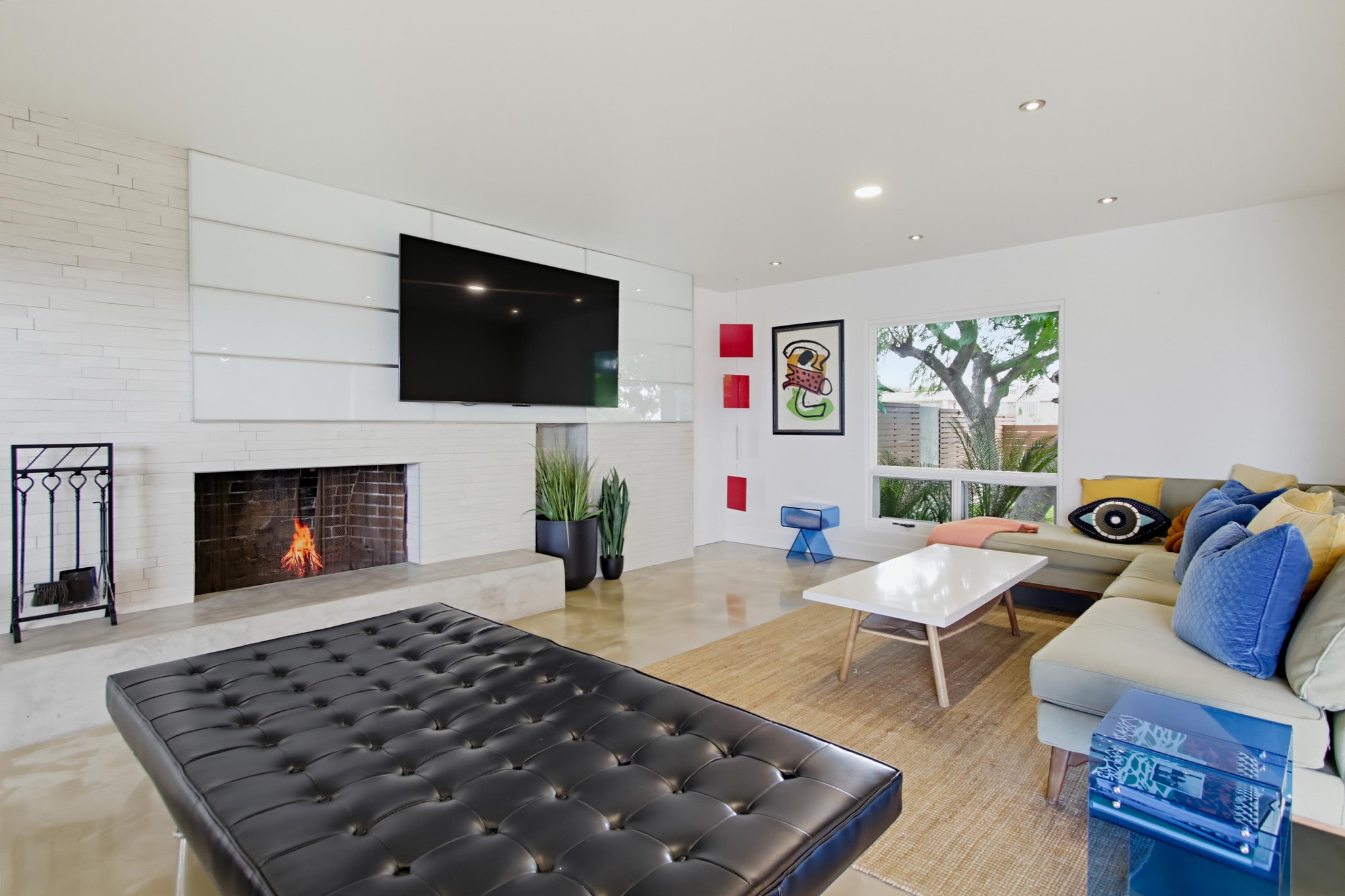 Virtual tour photo 8 of 129 for 8031 La Jolla Scenic Dr N