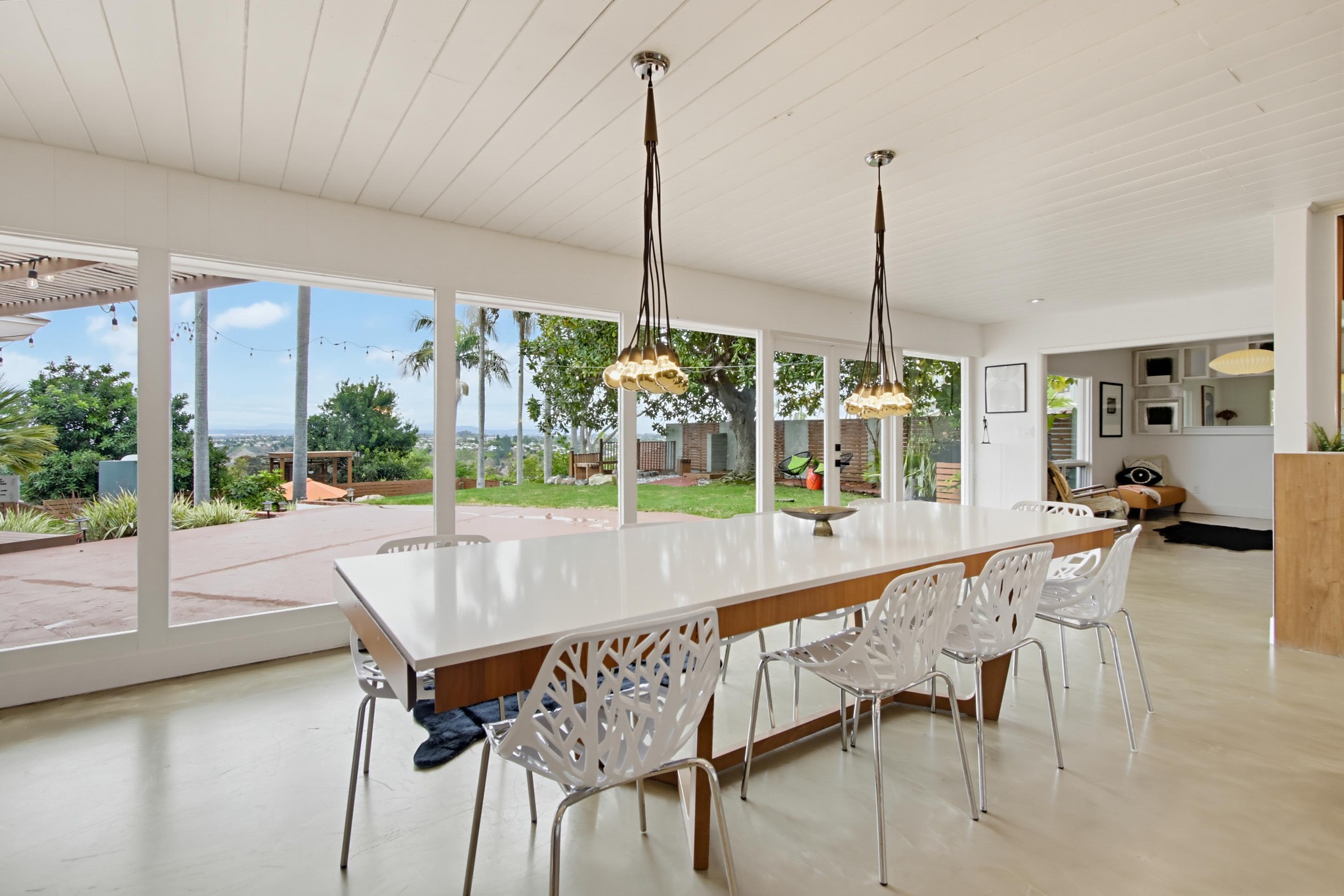 Virtual tour photo 16 of 129 for 8031 La Jolla Scenic Dr N