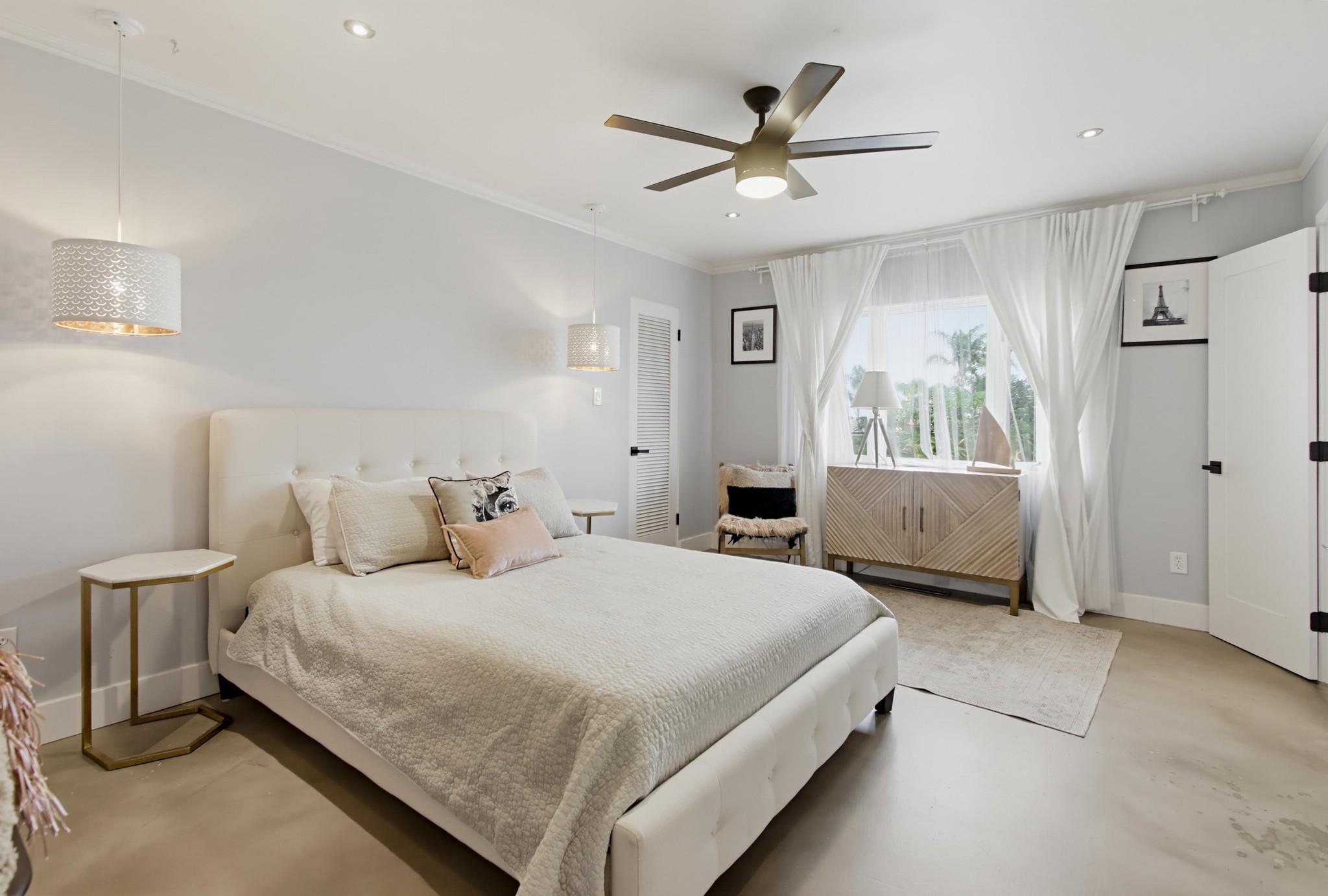 Virtual tour photo 61 of 129 for 8031 La Jolla Scenic Dr N