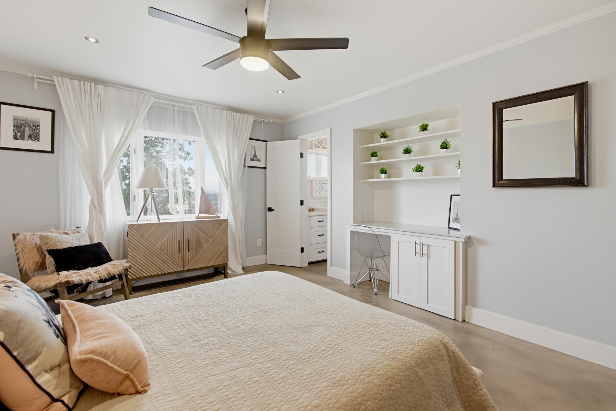 Virtual tour photo 62 of 129 for 8031 La Jolla Scenic Dr N