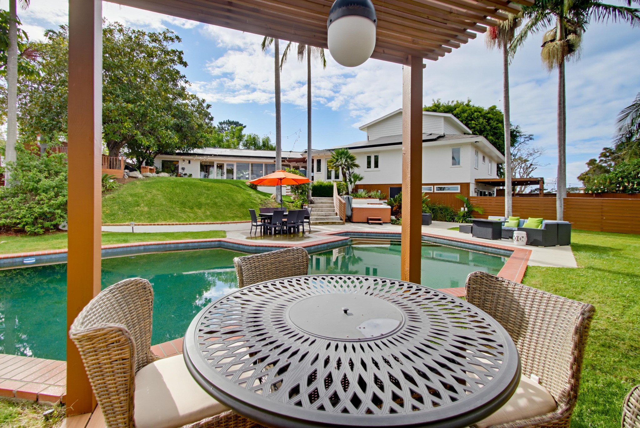 Virtual tour photo 88 of 129 for 8031 La Jolla Scenic Dr N