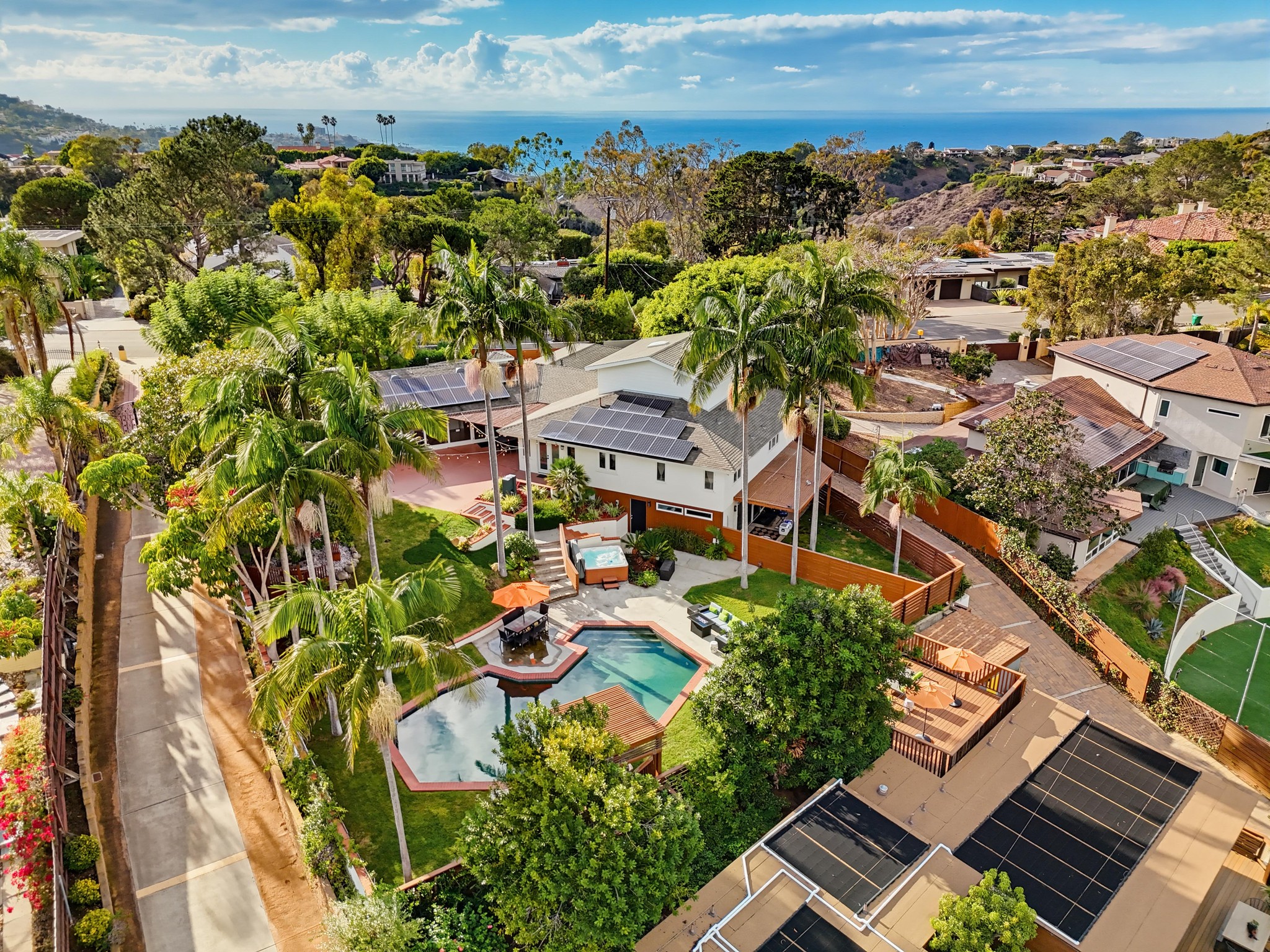 Virtual tour photo 99 of 129 for 8031 La Jolla Scenic Dr N