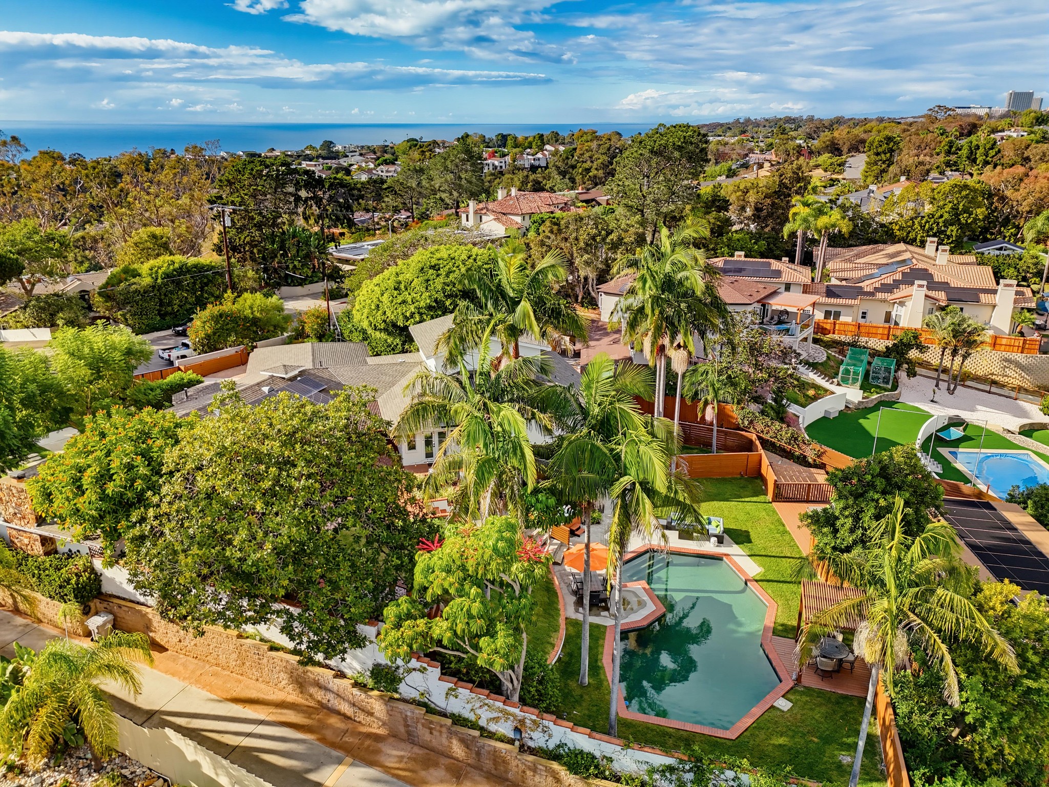 Virtual tour photo 101 of 129 for 8031 La Jolla Scenic Dr N