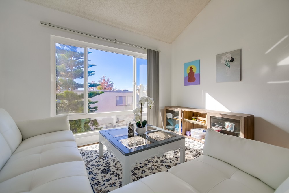 Virtual tour photo 11 of 40 for 8034 Linda Vista Rd #2q