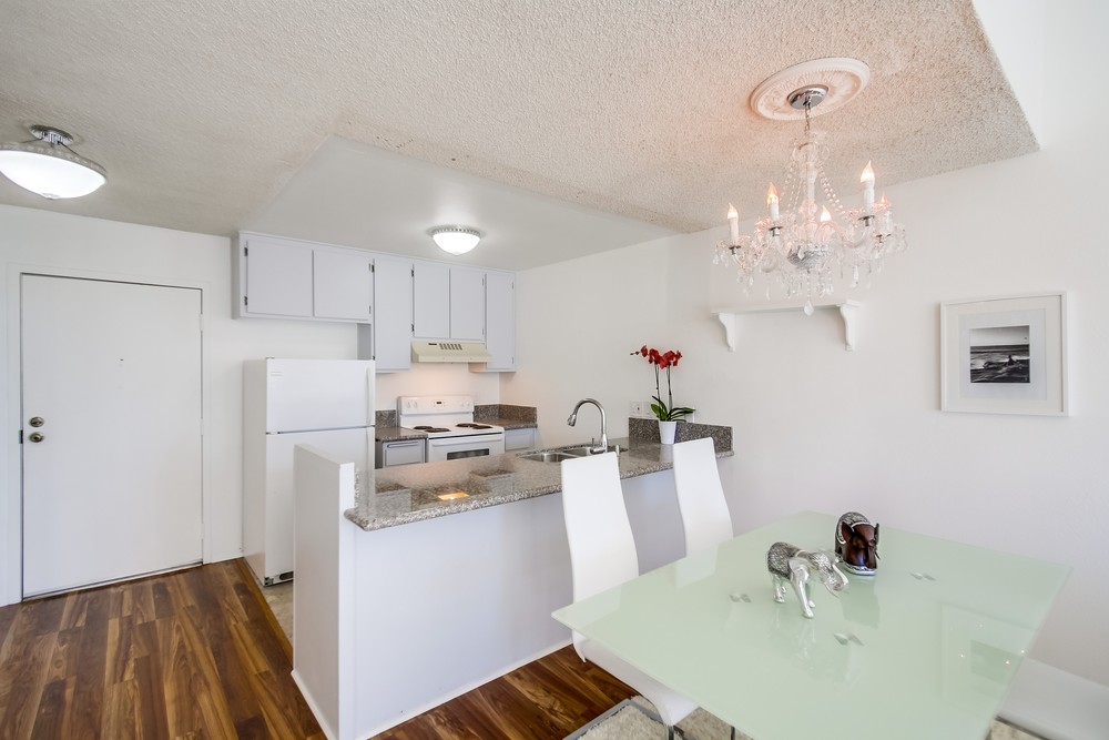 Virtual tour photo 16 of 40 for 8034 Linda Vista Rd #2q