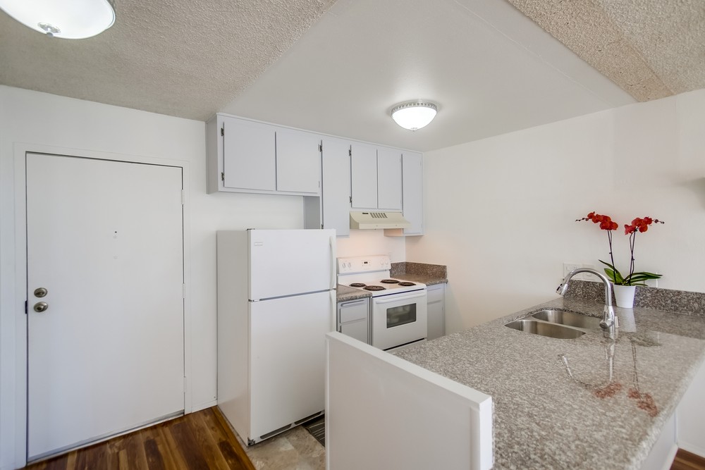 Virtual tour photo 18 of 40 for 8034 Linda Vista Rd #2q