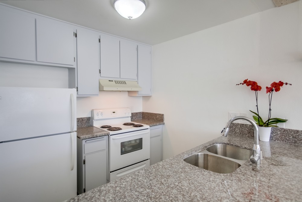Virtual tour photo 19 of 40 for 8034 Linda Vista Rd #2q