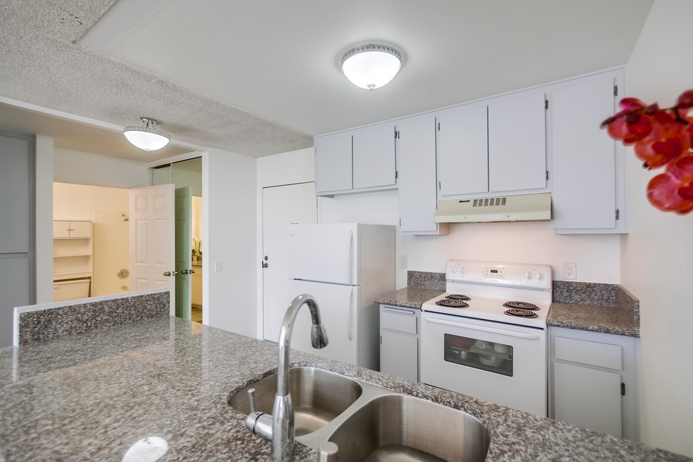 Virtual tour photo 20 of 40 for 8034 Linda Vista Rd #2q