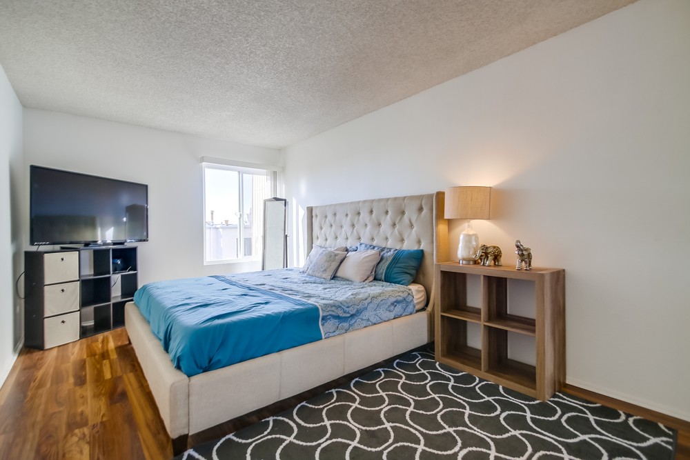 Virtual tour photo 25 of 40 for 8034 Linda Vista Rd #2q