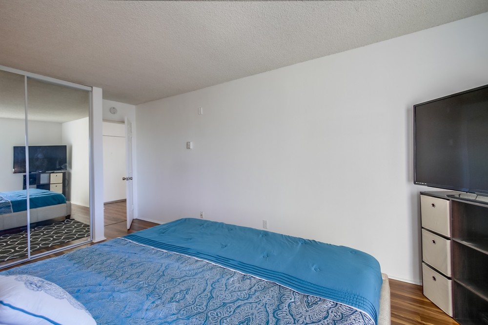 Virtual tour photo 28 of 40 for 8034 Linda Vista Rd #2q