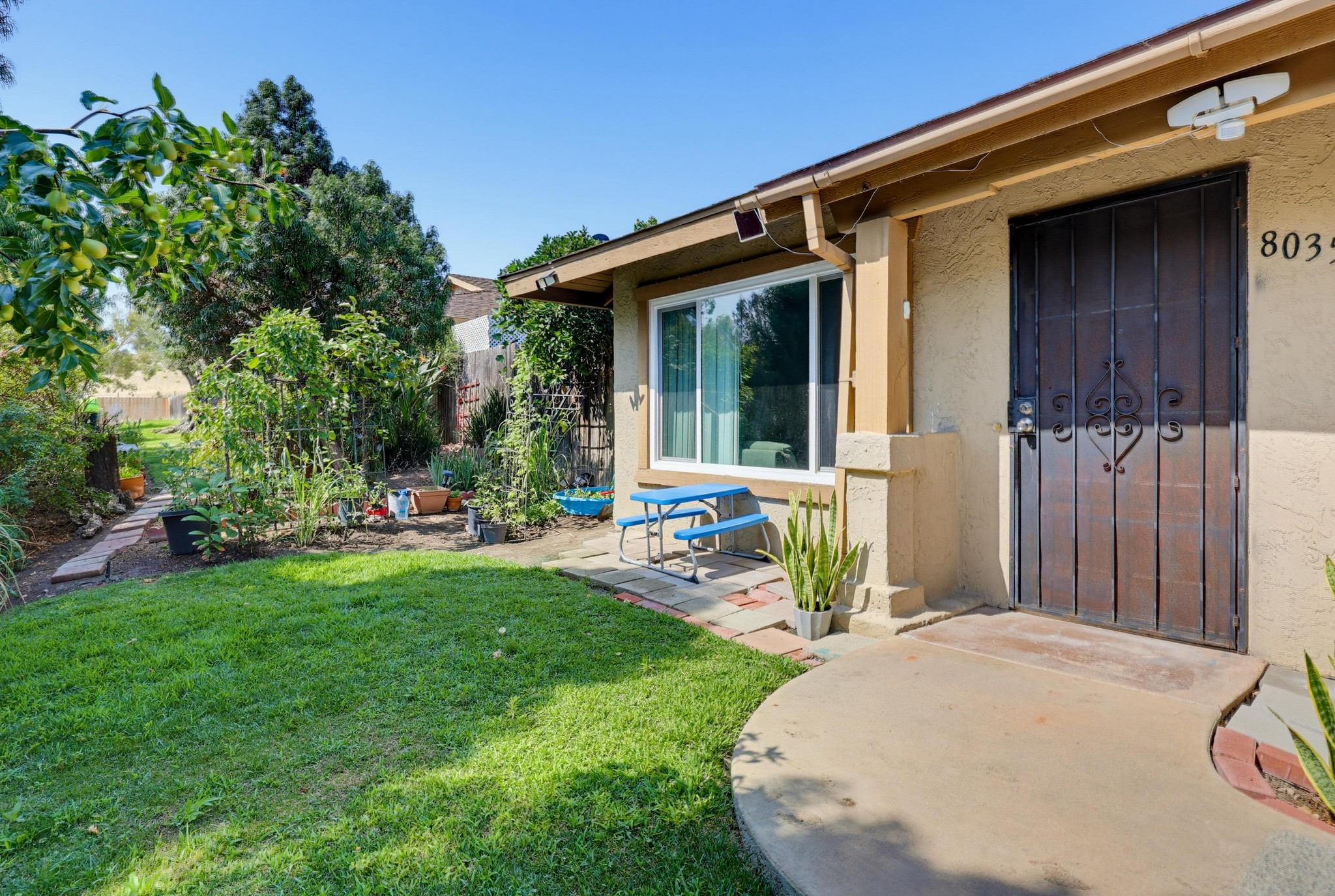 Virtual tour photo 7 of 63 for 8035 Calle Fanita
