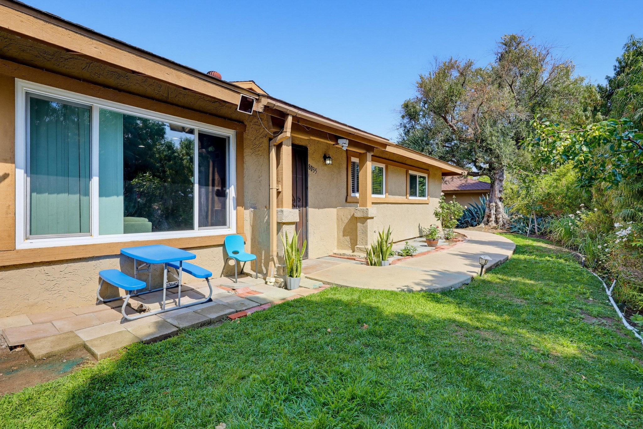 Virtual tour photo 9 of 63 for 8035 Calle Fanita