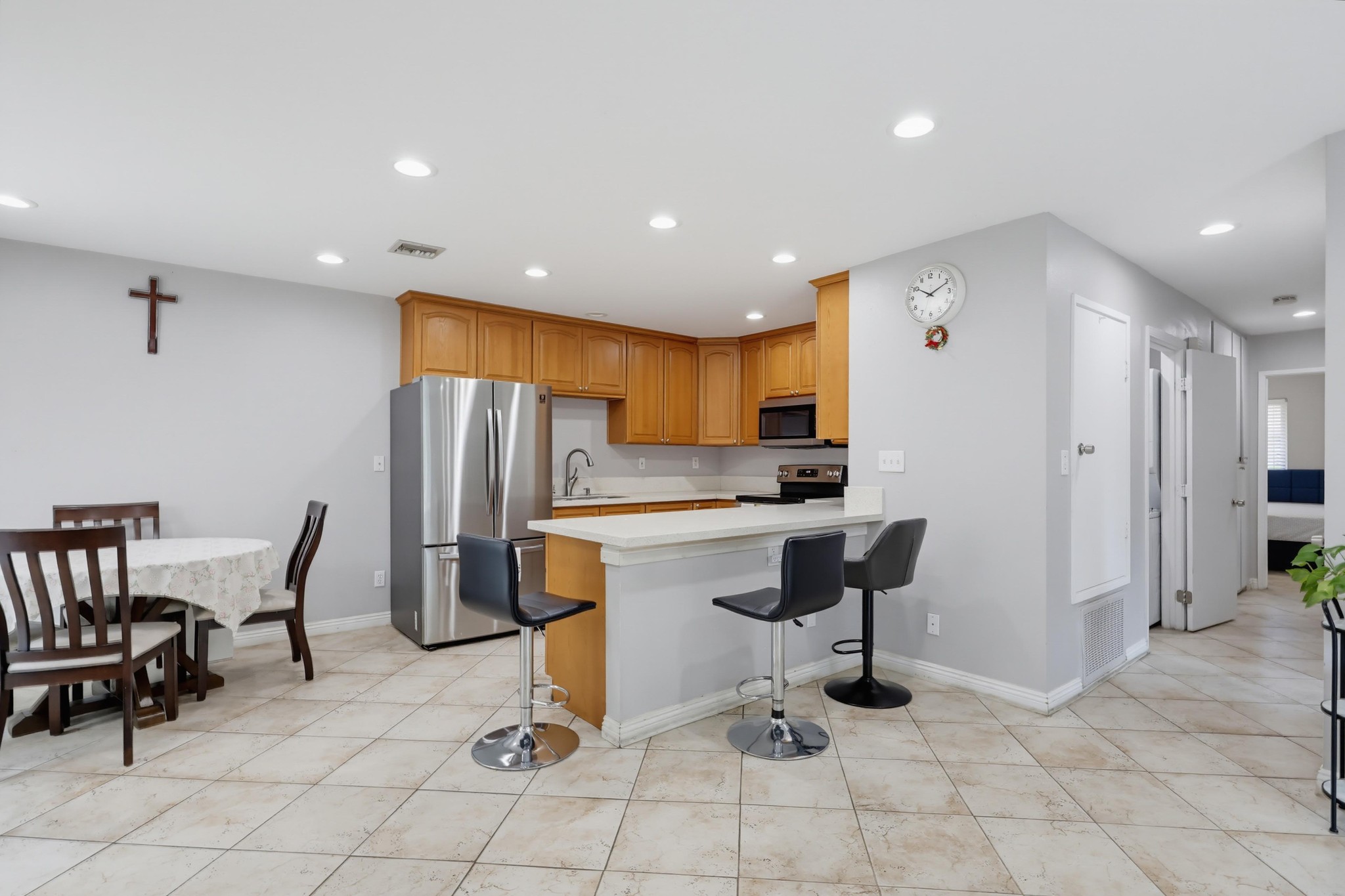 Virtual tour photo 15 of 63 for 8035 Calle Fanita