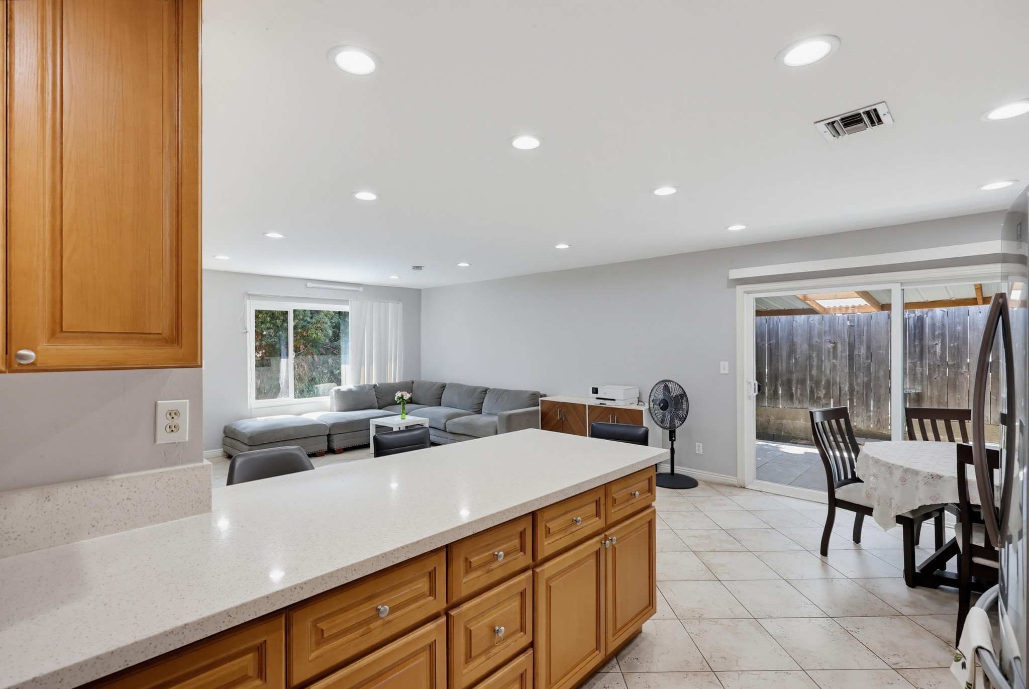 Virtual tour photo 19 of 63 for 8035 Calle Fanita
