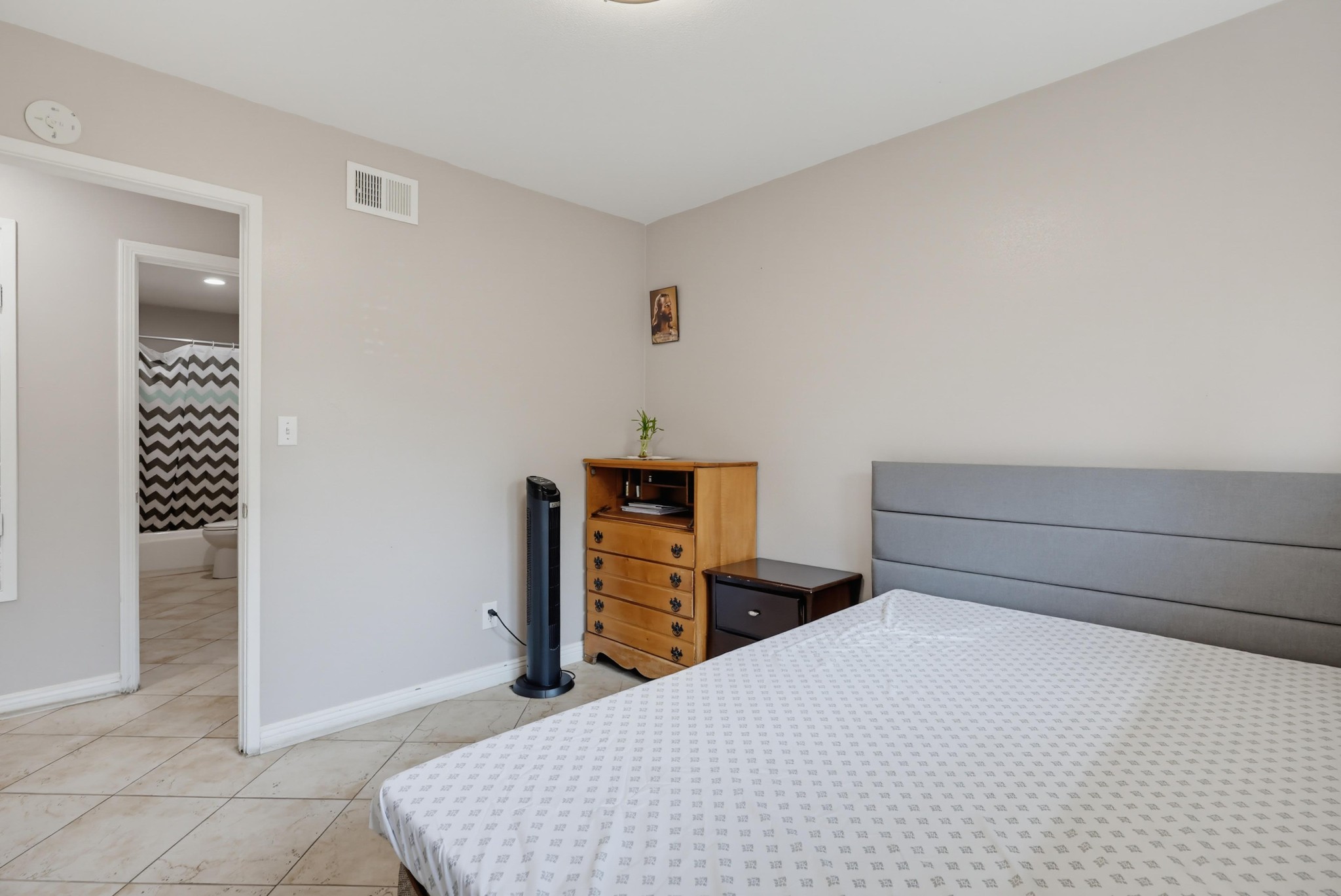 Virtual tour photo 29 of 63 for 8035 Calle Fanita