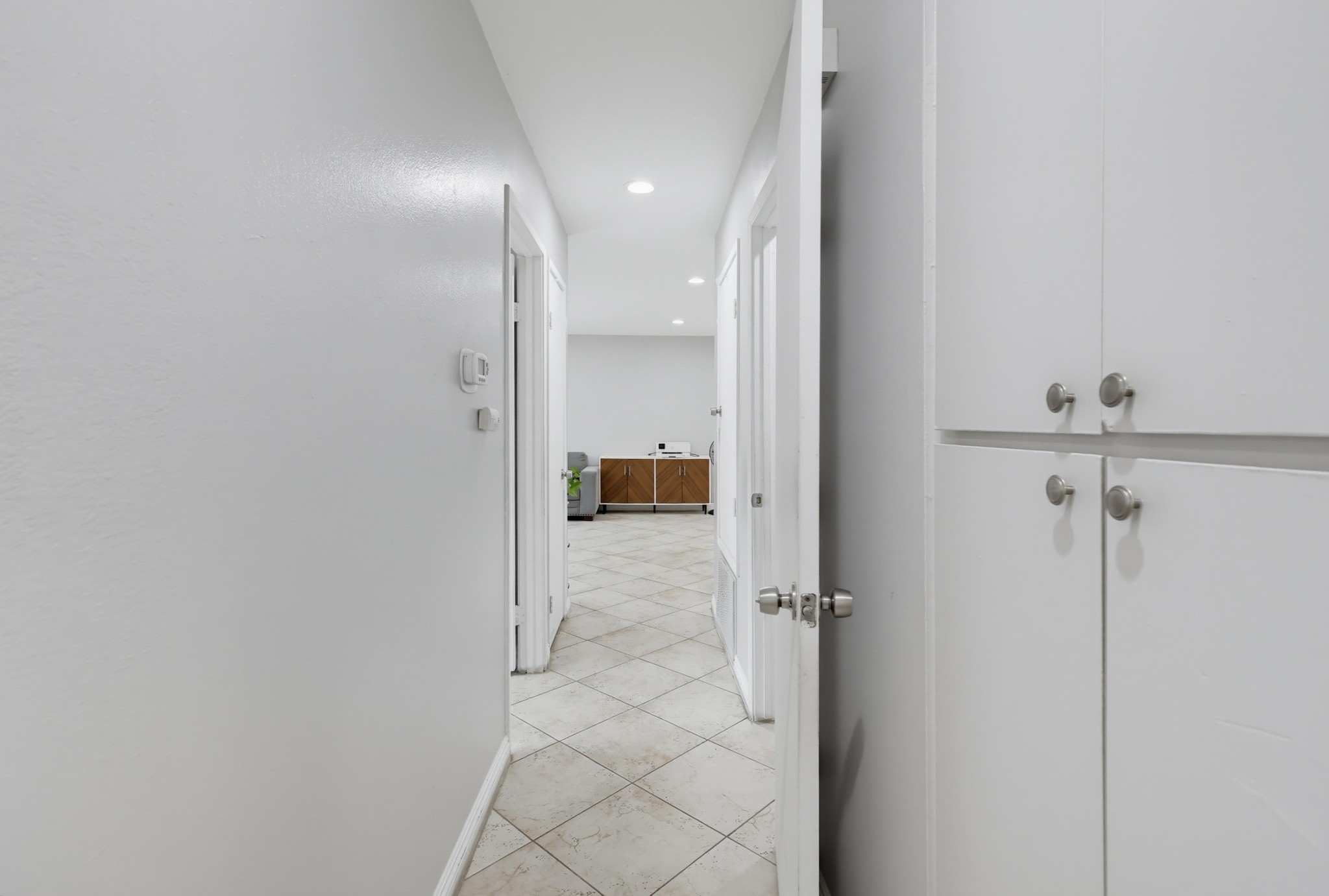 Virtual tour photo 30 of 63 for 8035 Calle Fanita