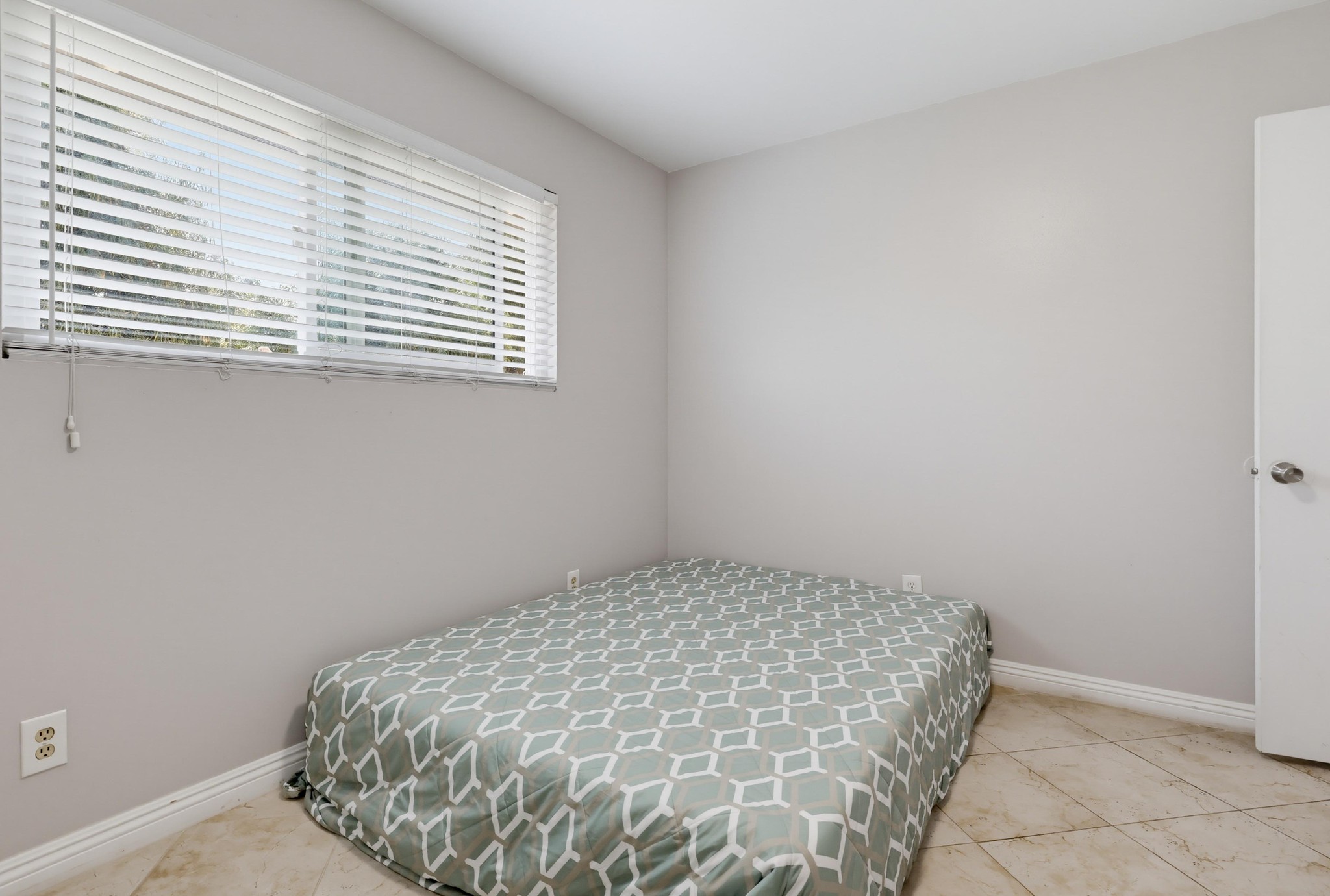 Virtual tour photo 32 of 63 for 8035 Calle Fanita