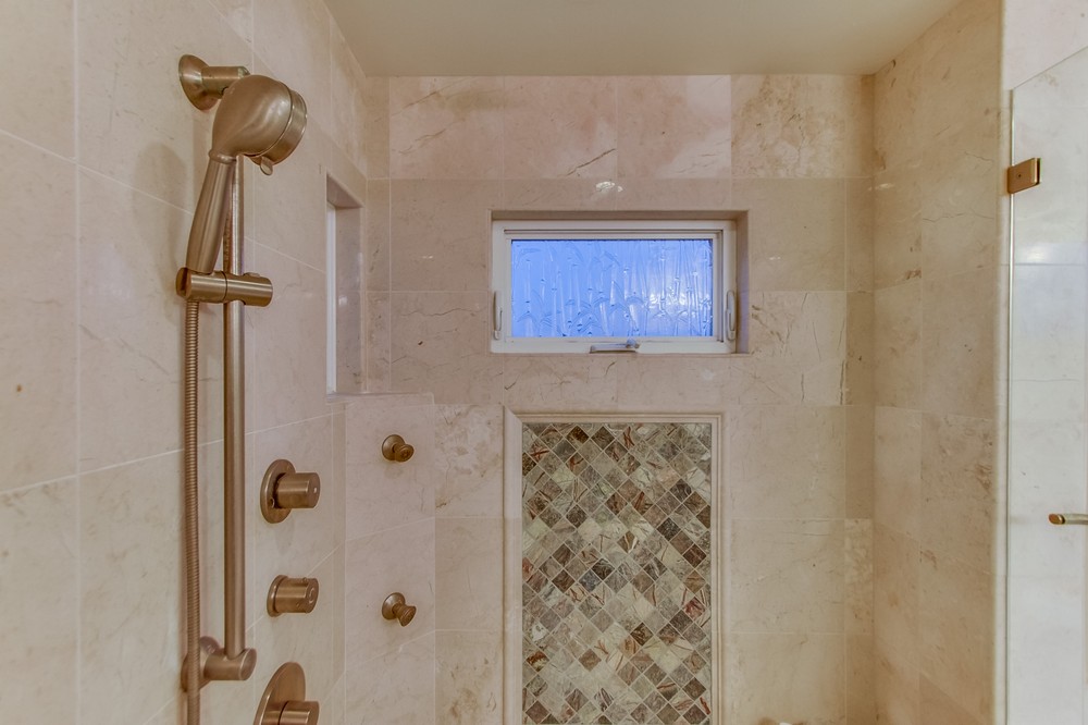 Virtual tour photo 48 of 95 for 804 Coronado Court