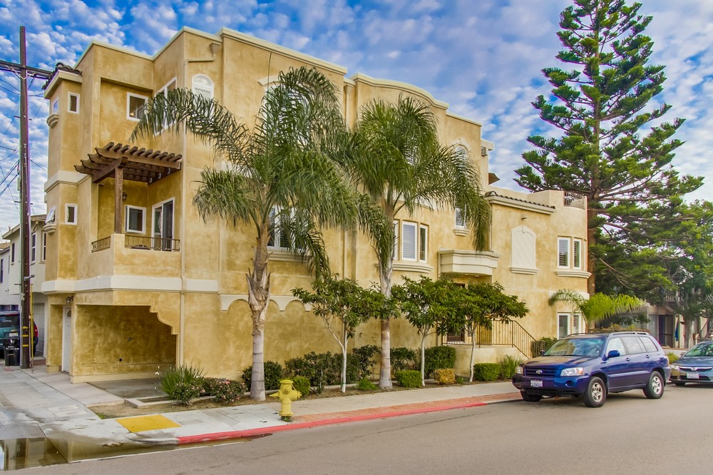 Virtual tour photo 74 of 95 for 804 Coronado Court