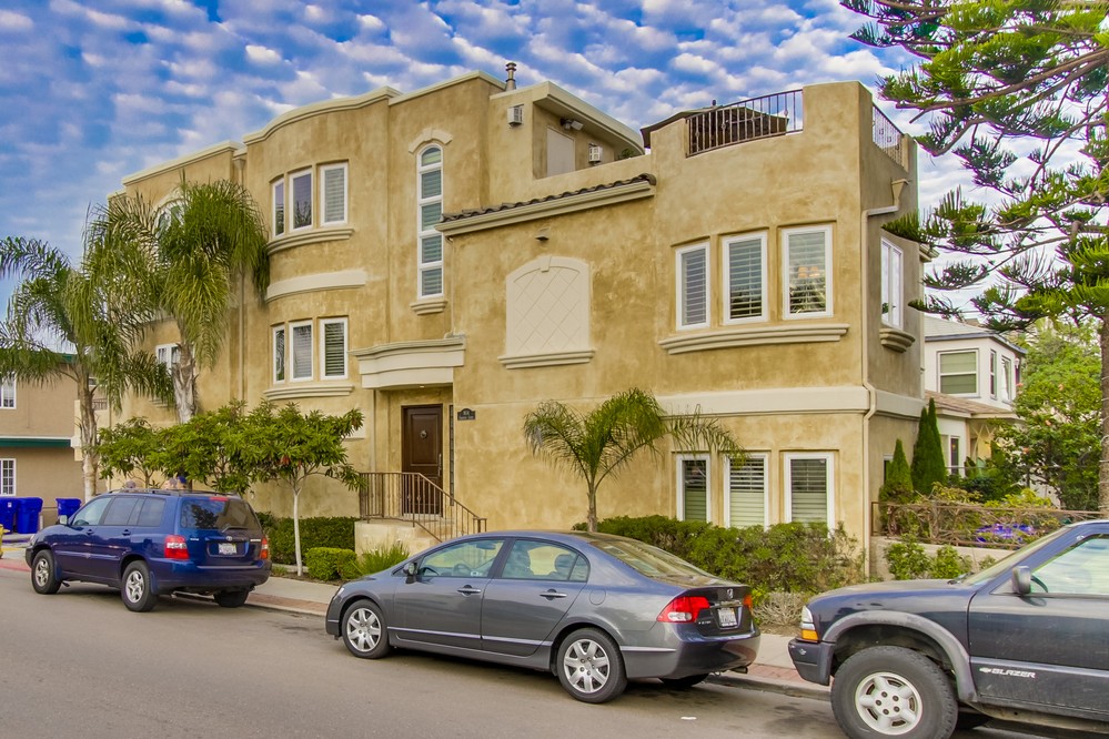 Virtual tour photo 75 of 95 for 804 Coronado Court