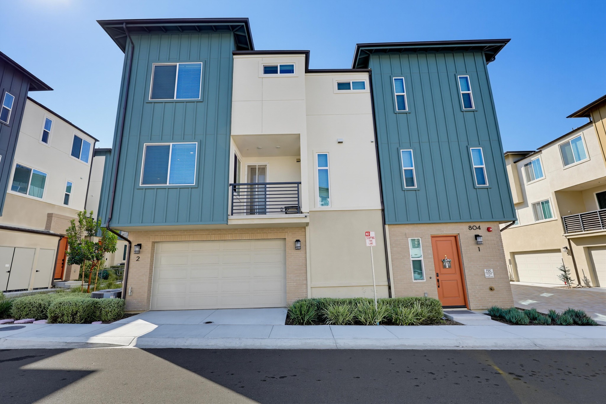 Virtual tour photo 1 of 69 for 804 Makani St #2