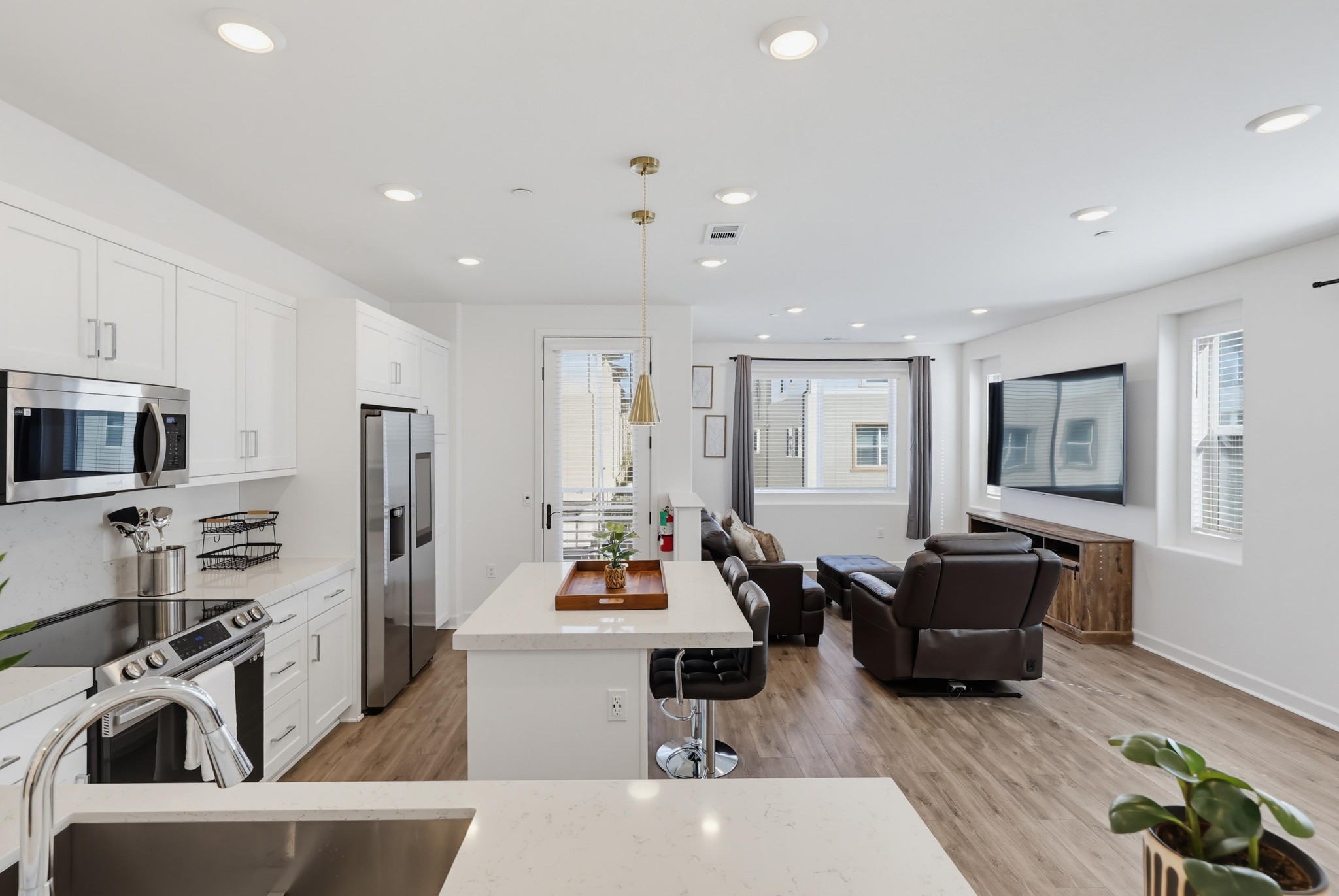 Virtual tour photo 11 of 69 for 804 Makani St #2