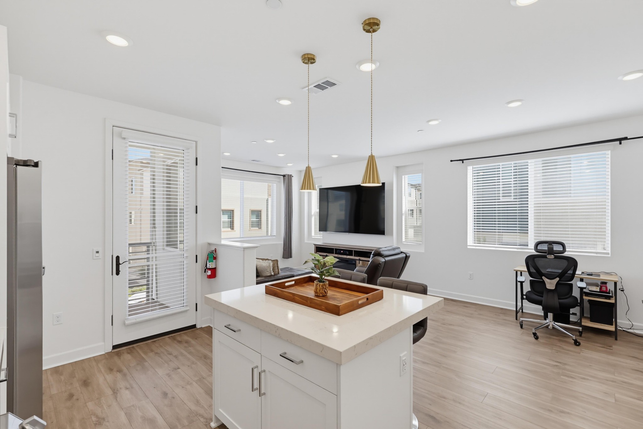 Virtual tour photo 14 of 69 for 804 Makani St #2