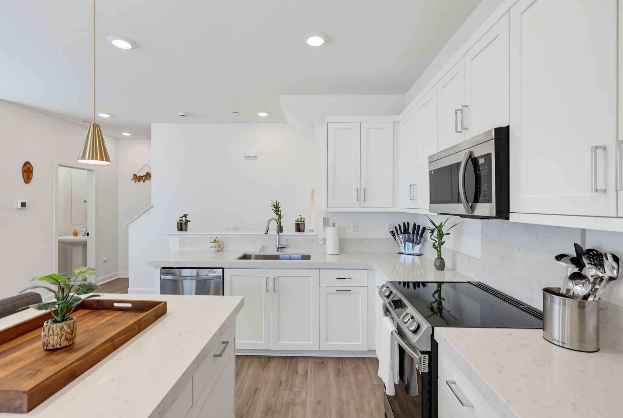 Virtual tour photo 19 of 69 for 804 Makani St #2