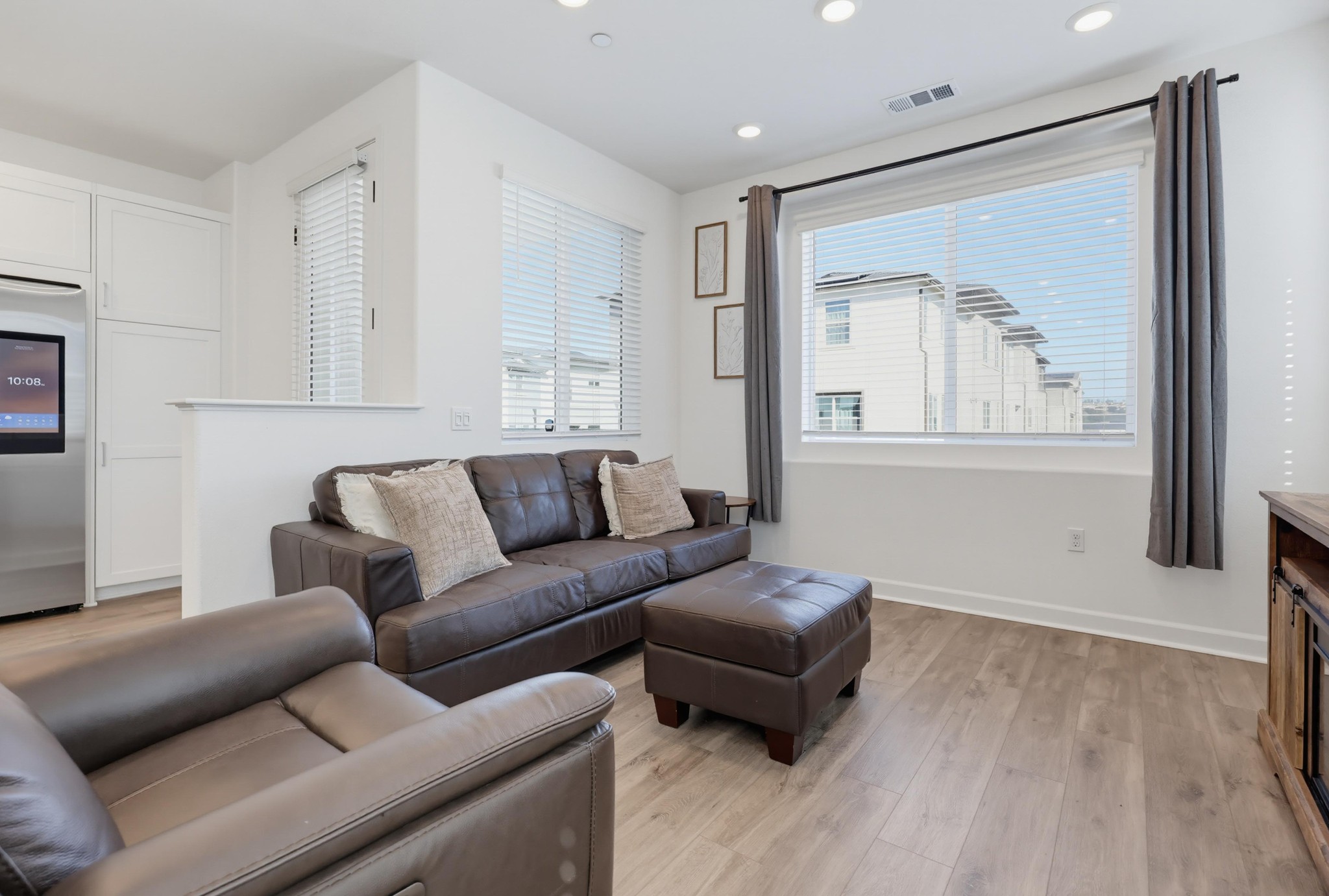 Virtual tour photo 22 of 69 for 804 Makani St #2
