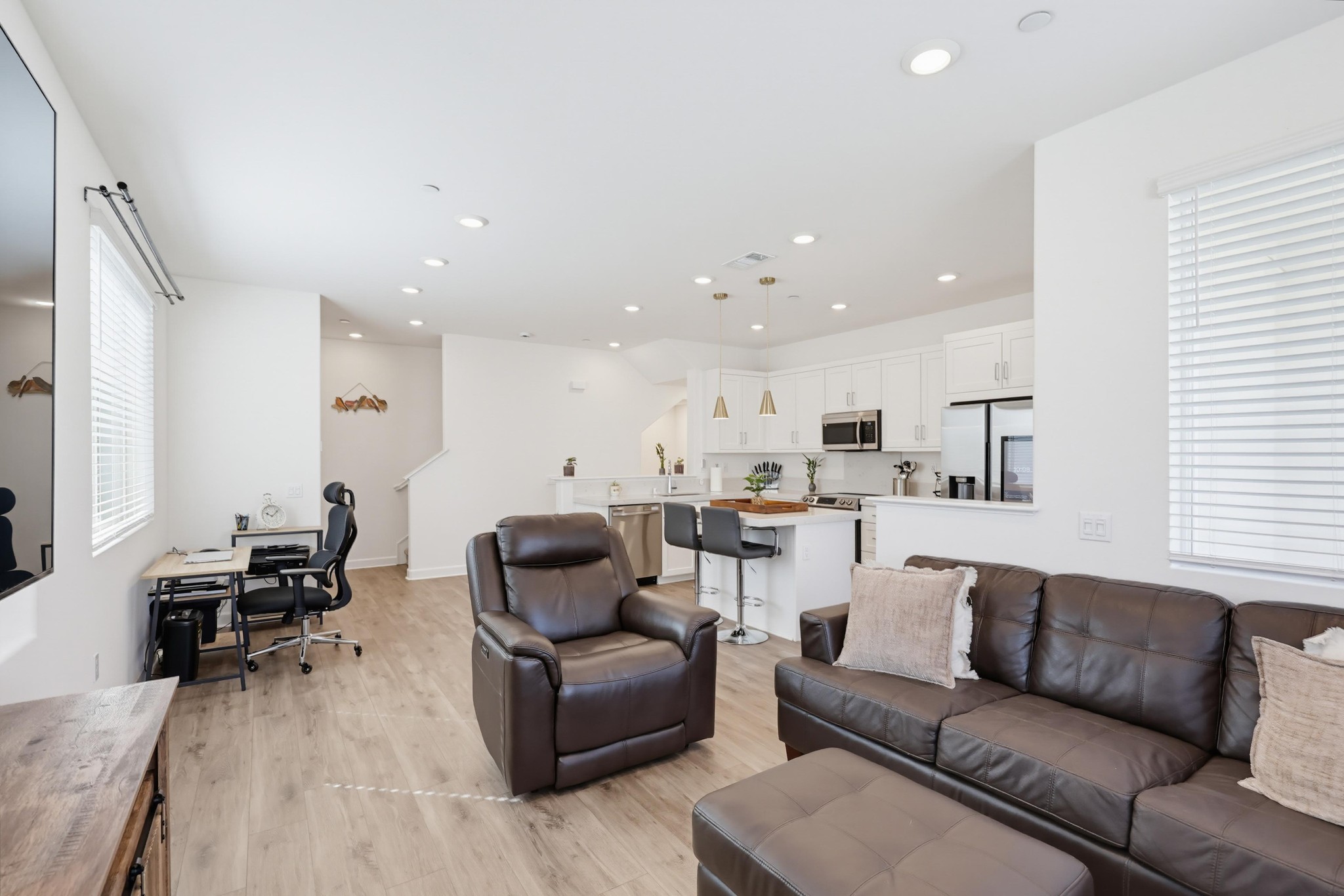 Virtual tour photo 24 of 69 for 804 Makani St #2