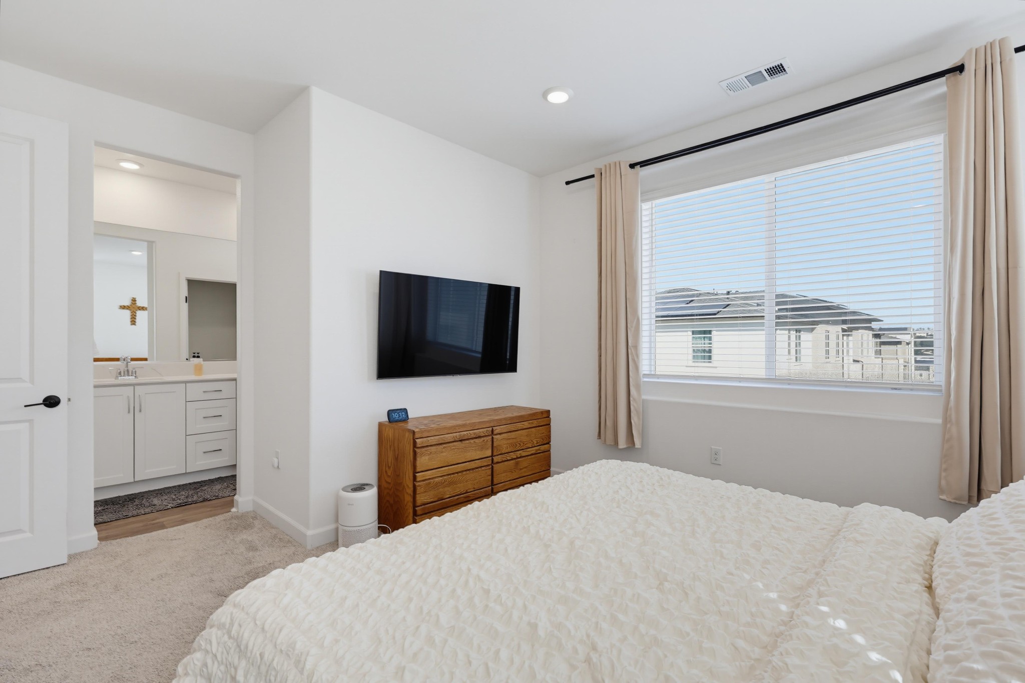 Virtual tour photo 38 of 69 for 804 Makani St #2