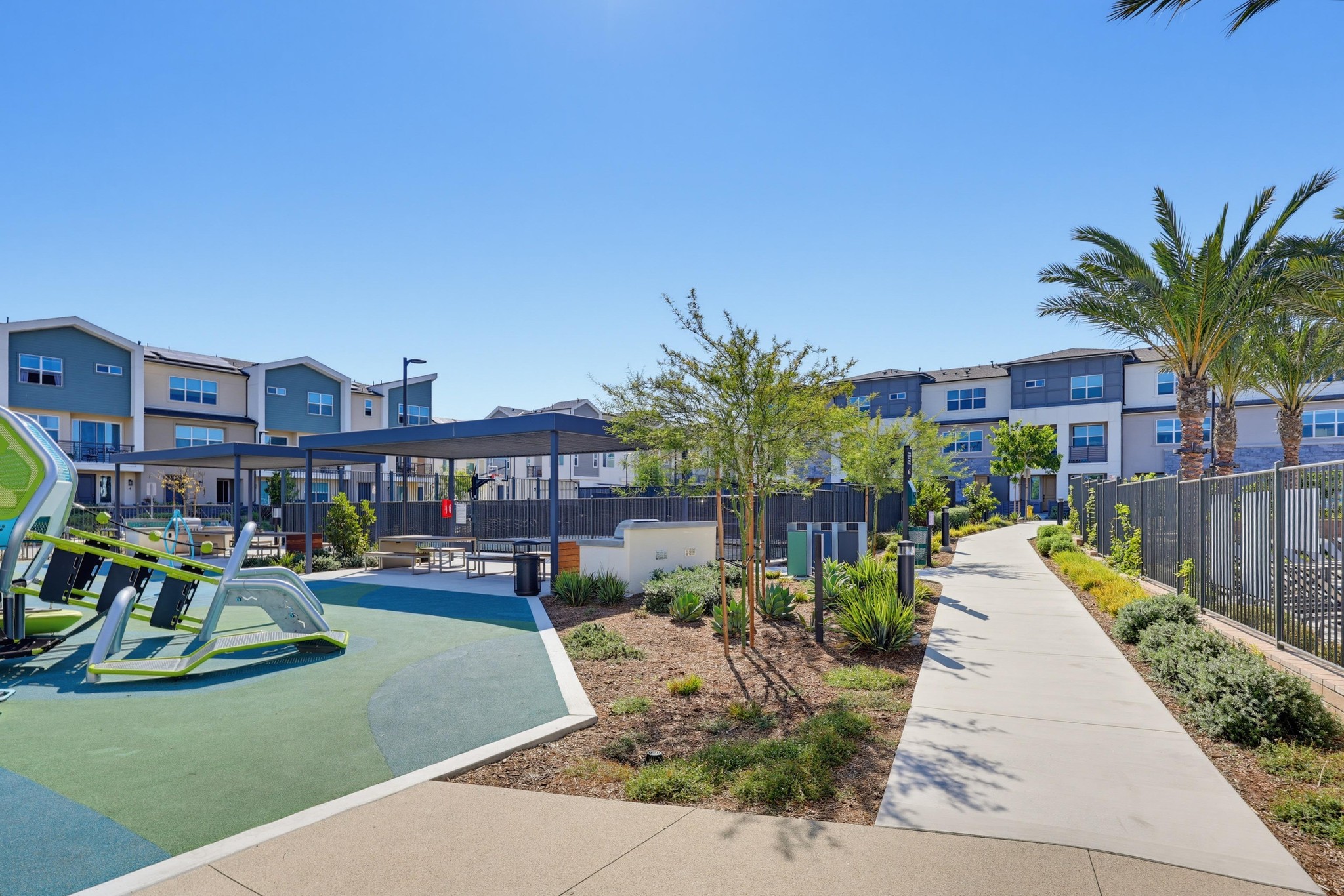 Virtual tour photo 64 of 69 for 804 Makani St #2