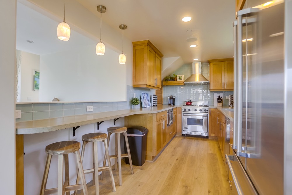 Virtual tour photo 19 of 95 for 804 Nahant Ct #802