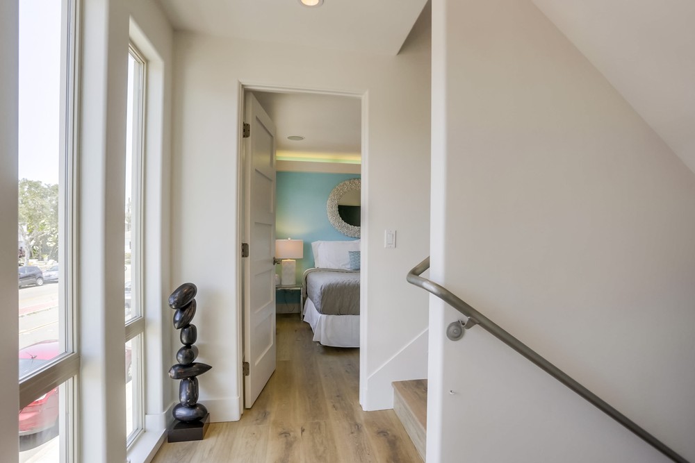 Virtual tour photo 33 of 95 for 804 Nahant Ct #802