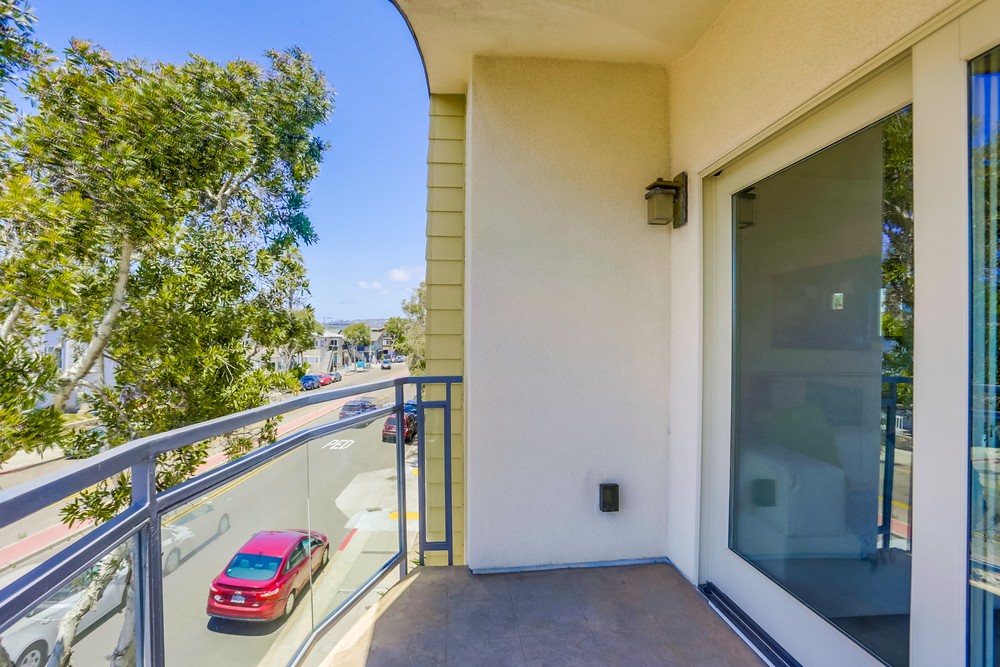 Virtual tour photo 55 of 95 for 804 Nahant Ct #802