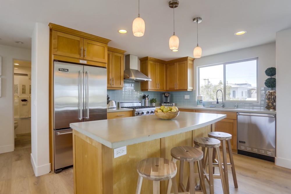 Virtual tour photo 64 of 95 for 804 Nahant Ct #802