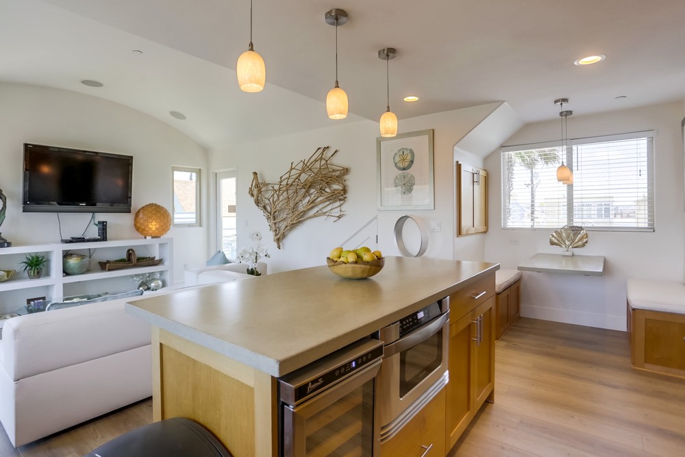 Virtual tour photo 66 of 95 for 804 Nahant Ct #802