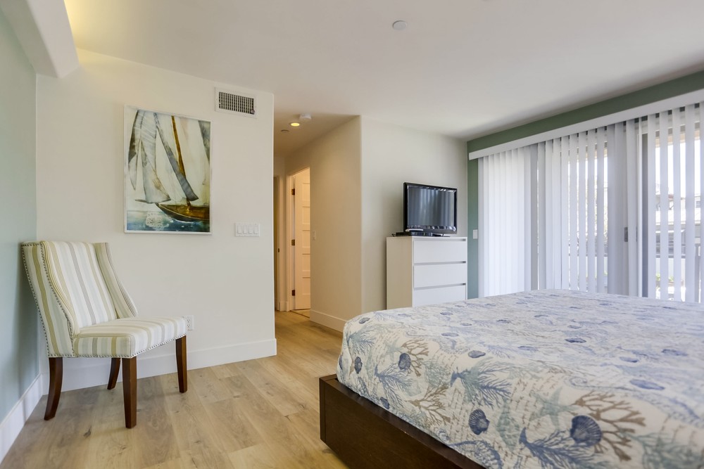 Virtual tour photo 73 of 95 for 804 Nahant Ct #802